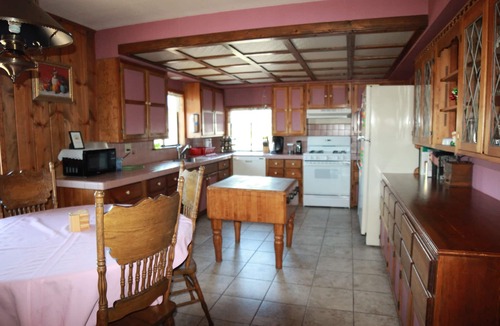 Morro Bay House | Ocean's Breeze, a welcoming space to gather in Morro 'Heights' . Pet friendly!
