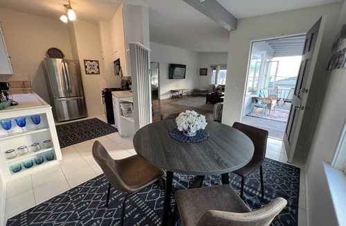 Diamond Crestview Apartment | Ocean View 2 Bedroom 1 Bath Sunny clean Apartment
