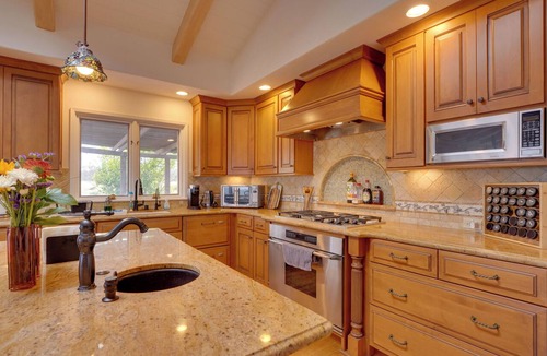 Live Oak House | Ocean View + Private Garden: Santa Cruz Home