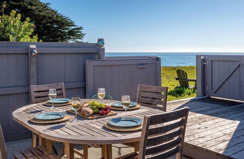 Sea Ranch House | Oceanfront Bluff Home | Golf Privileges