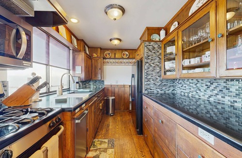 Fort Bragg House | Oceanfront Home - Stunning Views & Private Hot Tub