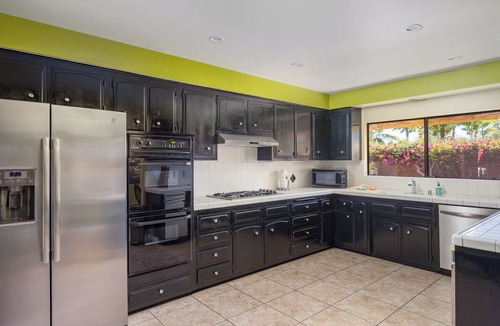 Old Las Palmas House | Old Las Palmas Perfection- Spacious 3 Bed, 3 Bath Beautiful Home