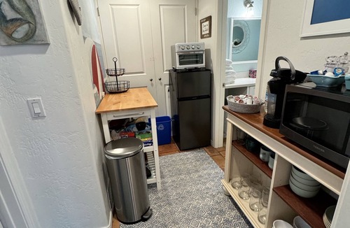 Carlsbad Village Apartment | OLDE CARLSBAD: Cozy One Bedroom Studio - 1 mile to Village & Beach