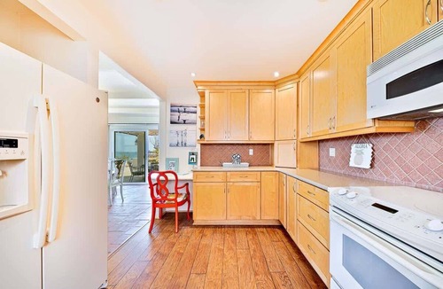 La Playa House | On The Beach Casa- with private bay access.
