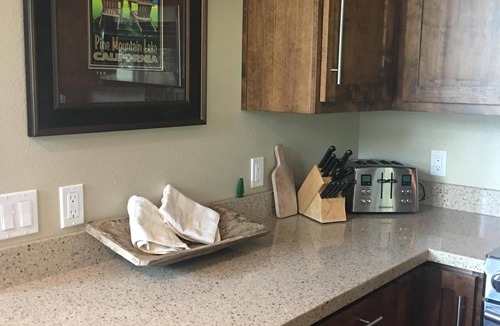 Groveland House | On the Golf Course, 3-Bdrms, 2 Full Baths, 35 miles to Yosemite, Pups ok!