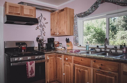 Sunny Valley House | Orchard House, Orchard House Retreat