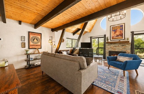 Kernville Cabin | Outdoorsy A-Frame Cabin - Near River, Hot Tub & EV