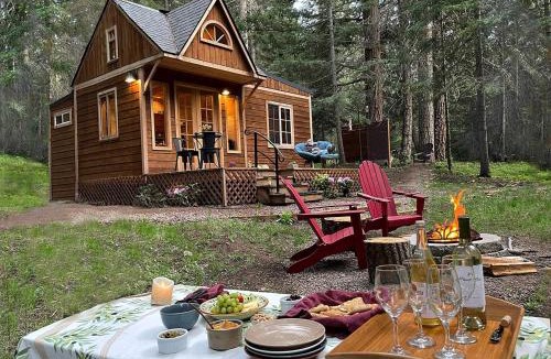 Ashland House | Owl Creek Cabin Mountain Getaway near Ashland, Oregon