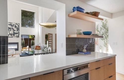 Los Angeles County House | Pacific Breeze - Modern Venice Beach Home