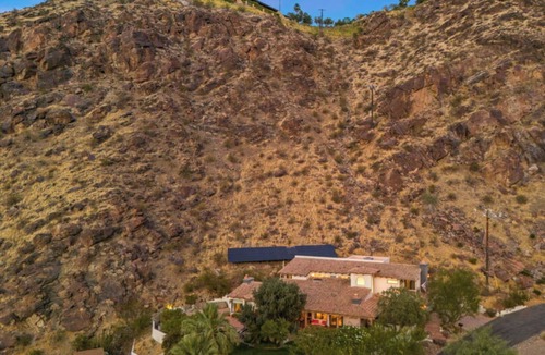 Araby Cove House | Palm Springs 5BR Oasis-Pool,Spa,Hiking,Private,Pet Friendly,Mountain Views,BBQ
