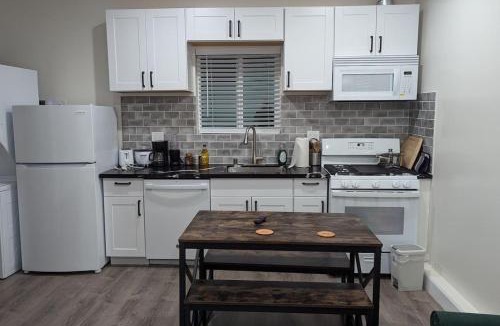 The Willows Apartment | PALO ALTO PRIVATE APARTMENT with kitchen, laundry and Near Stanford