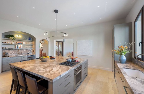 Healdsburg House | Panorama Estate - Classic Wine Country Villa in Healdsburg