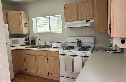 Mount Helix House | Panoramic Mountain View Retreat - Family Friendly