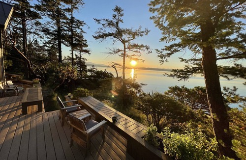 Friday Harbor House | Paradise found at the water’s edge on San Juan Island