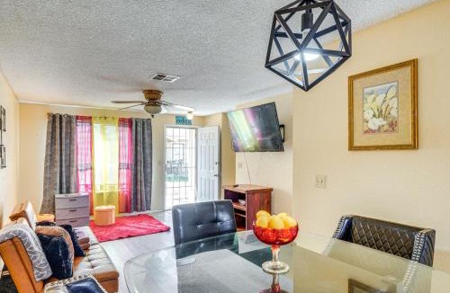 California City House | Patio & Mtn Views: Family Gem in California City