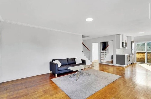 East Richmond House | Peaceful 2-bedroom house in Richmond perfect for relaxing stays