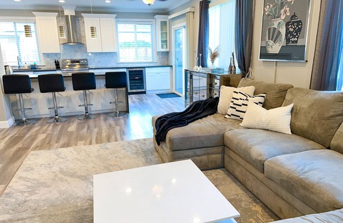 Santa Clara House | Peaceful 3bed3bath 2300sqft Home Centrally Located in Heart of Silicon Valley