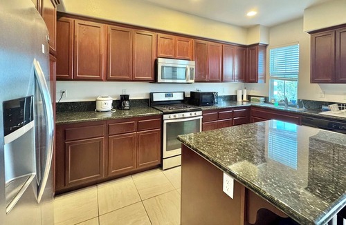 Riverpark Condo | Peaceful 4-bedroom condo in most popular collection area