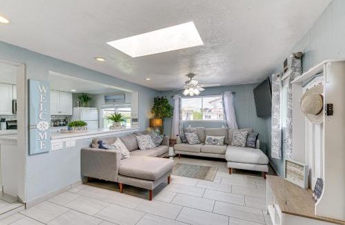 Eureka House | Peaceful Eureka Beach Cottage w/30-Foot Dock