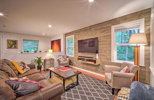 Warnick House | Peaceful Forest Retreat by Mt. Baker Slopes!