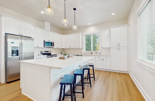 Lake Goodwin House | Peaceful lakeside getaway with shared private beach & dock, electric fireplace