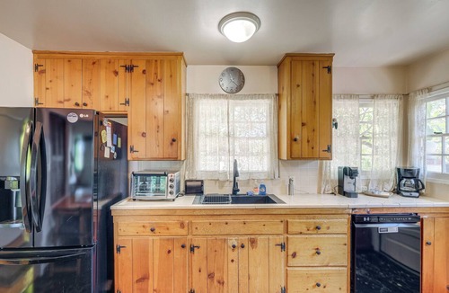 Allied Gardens House | Peaceful Yard & Patio! San Diego Retreat Near SDSU