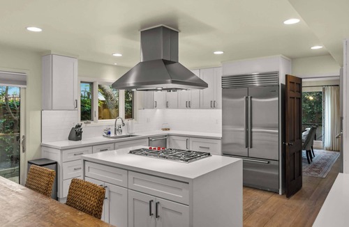 Del Monte Forest House | Pebble Beach Hacienda: 4 bedroom 4 bath close to the Ocean and Golf