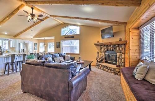 Big Bear House | Pet-Friendly Big Bear Cabin ~ 6 Mi to Ski Resorts!