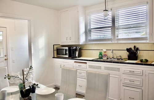 Fullerton House | Pet friendly Huge yard, bikes Pool Table