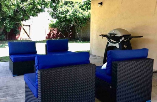 Fullerton House | Pet friendly Huge yard, bikes Pool Table