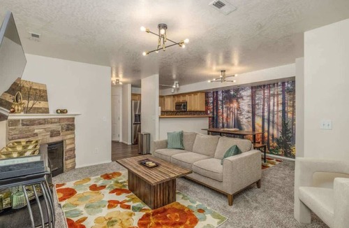 Post Falls Condo | Pet-Friendly Townhome Near Corbin Park
