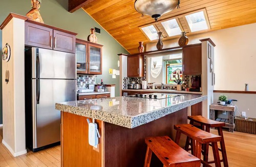 Pine Mountain Club Cabin | Pine Mountain Club Cozy Alpine Cabin Hideaway with Game Room