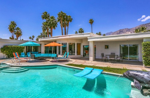 Twin Palms House | Pleasant & modern dog-friendly home w/private pool spa & heated outdoor pool