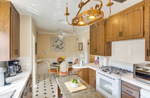 Studio City House | Pool Home < 1 Mi to Universal & 26 Mi to Stadium