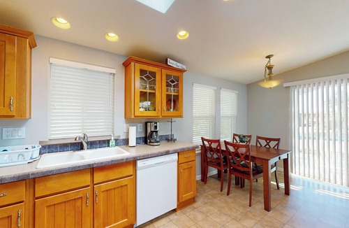 Havasu Lake House | Pool & Hot Tub Access: 'Lake Havasu Lakehouse'