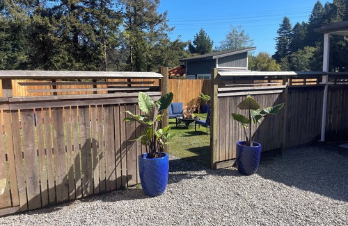 Freshwater House | Pool Table, Hot Tub! 5 bedroom, 3 bath, 5 min to Cal Poly or Old Town.