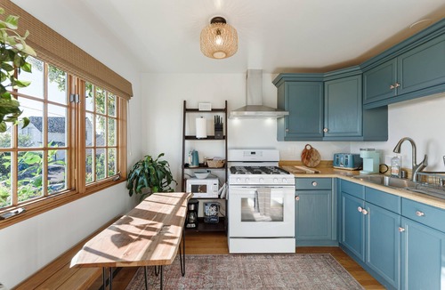 Summerland Cottage | Poppy's Oceanview Cottage | The Chosen Collection