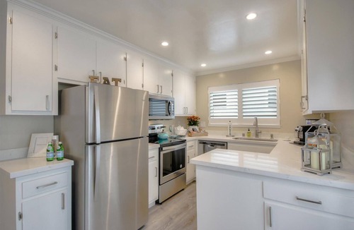 Walnut Creek House | Pristine Walnut Creek Retreat | Newly Remodeled
