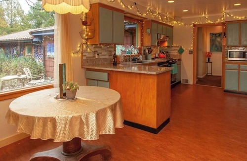 Marietta-Alderwood House | Private Artist Waterfront Estate