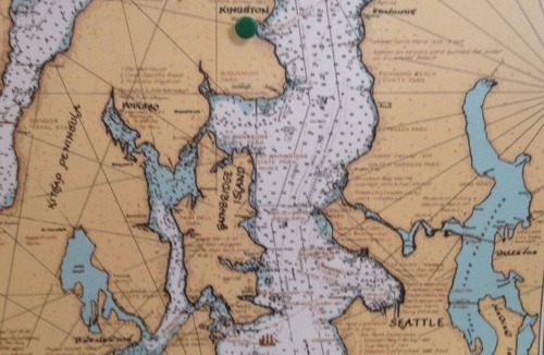 Kingston Apartment | Private beach downtown Kingston, minutes walk to Edmonds and Seattle ferries