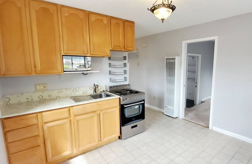 San Bruno Cottage | Private Cottage in Sunny San Bruno
