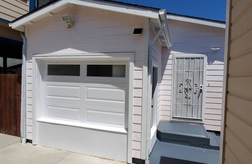 San Bruno Cottage | Private Cottage in Sunny San Bruno