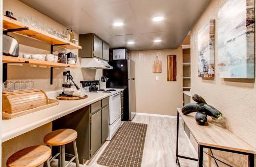Cheesman Park House | Private, Cozy and Quiet in the♥of Capital Hill