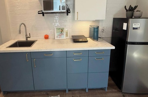 North and East Cottage | Private Detached 1BR Guest House Near Berkeley, San Francisco and Napa