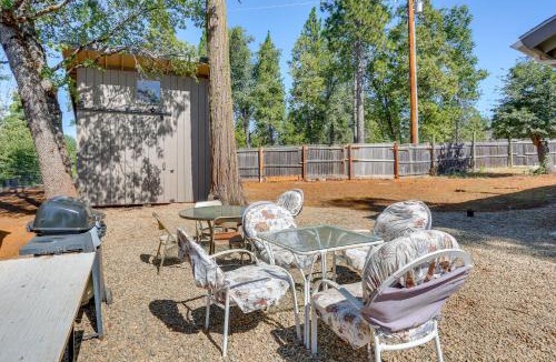 Shingletown House | Private Horse Stall: Unplug at Shingletown Home!