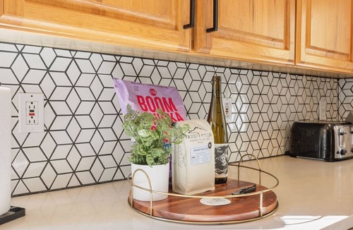 Underwood House | Private, Hot Tub, Fire Pit, Ping Pong, 10 minutes to town