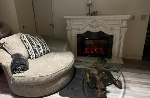 Garberville House | Private Redwood Retreat Creekside Relaxation Theater Room