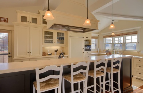 Marine Terrace House | Pura Vida-Spring Special