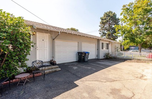 Mountain View House | Quaint, cute two bedroom home