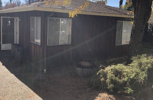 Weaverville House | Quiet, peaceful, central Weaverville home